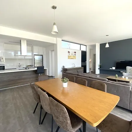 וילה Nissi Pearl *