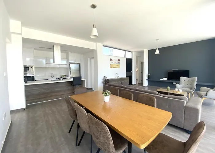 ヴィラ Nissi Pearl *